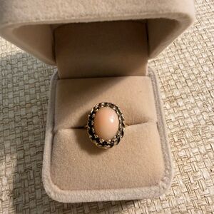 Antique 14k Gold and Coral Women's Ring